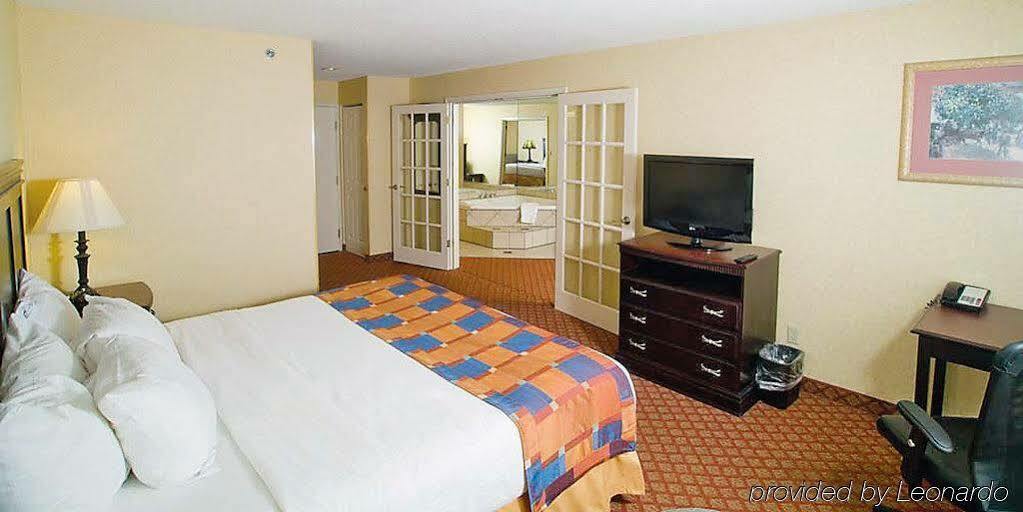 La Quinta By Wyndham Evansville Ngoại thất bức ảnh